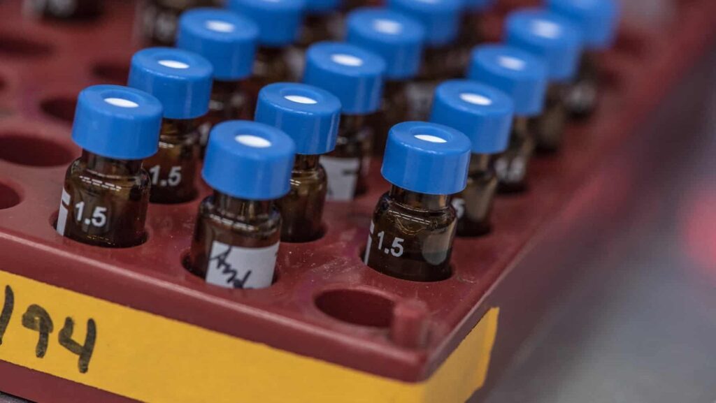 lab testing vials for chromatography